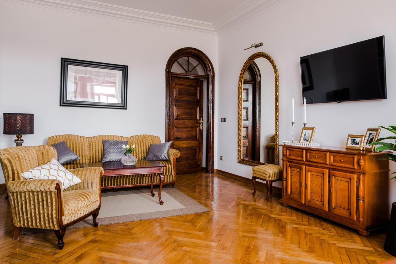 Halby Luxury Rooms Chmielna 73B Varsovia Exterior foto