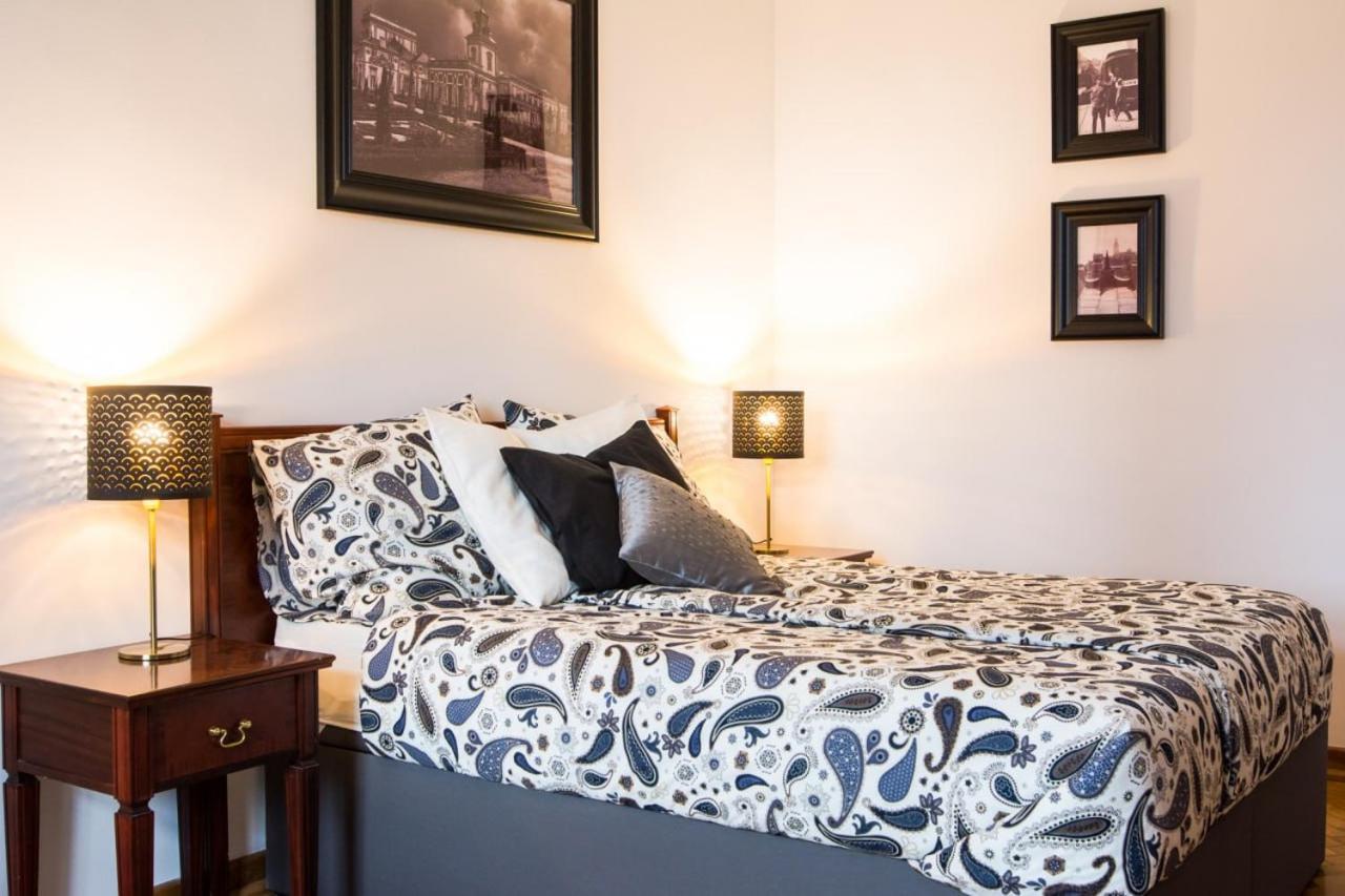 Halby Luxury Rooms Chmielna 73B Varsovia Exterior foto